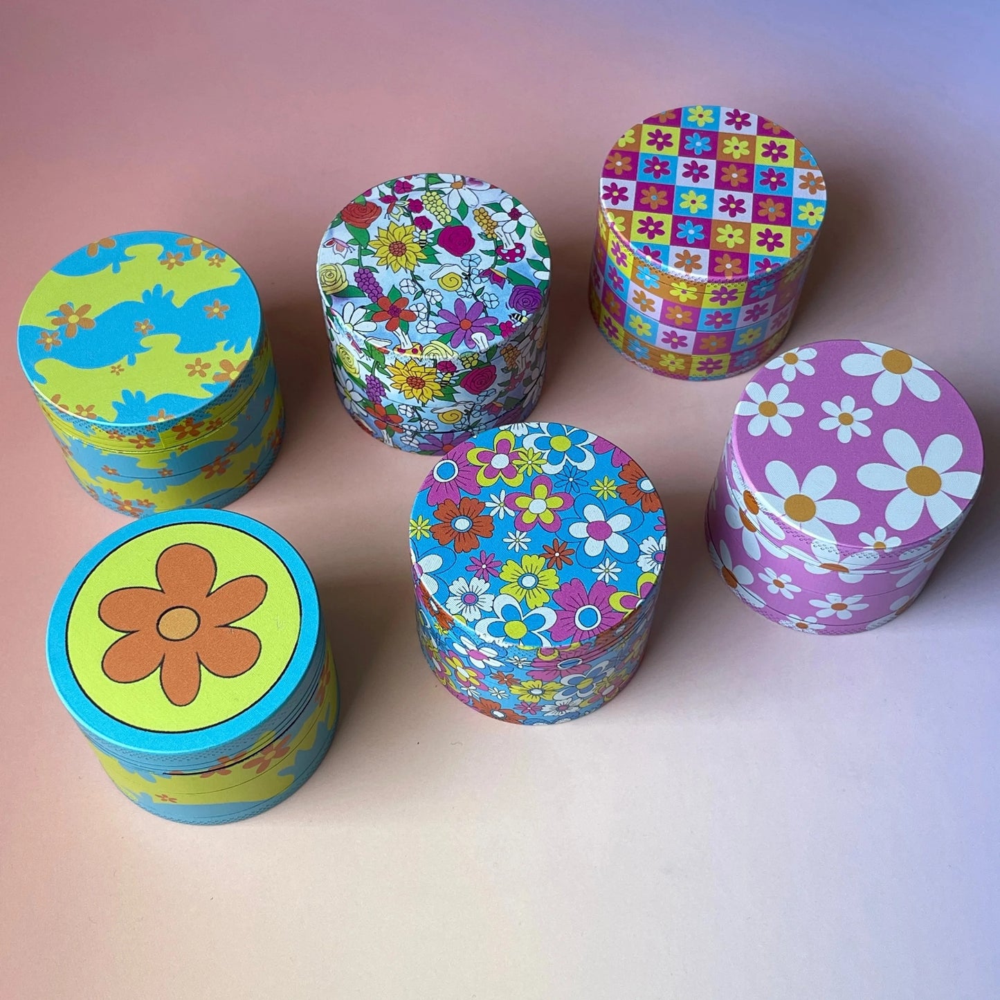 2" Orange Daisy Flower Metal Herb Grinder – Portable Spice & Herb Crusher