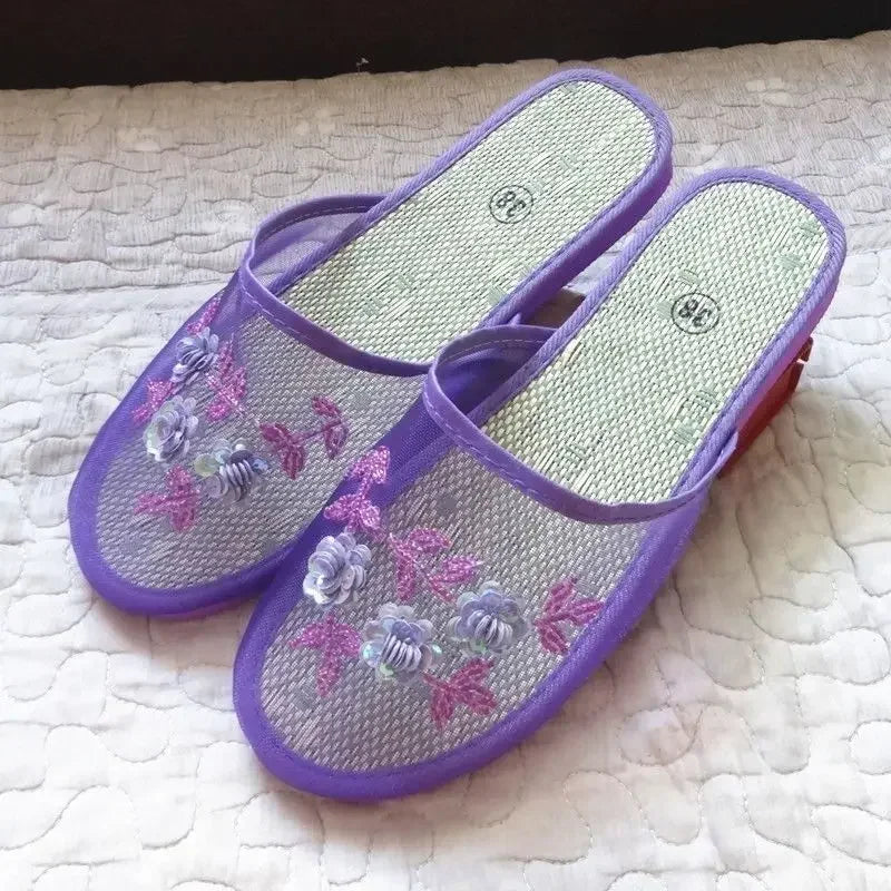Women’s Sequin Mesh Indoor Slippers – Summer Hollow Flat Beach Flip Flops with Creative Flower Design