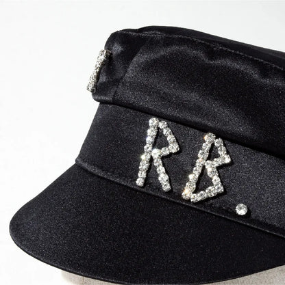 Designer Women’s Winter Newsboy Cap – Diamond Letter Baker Boy Hat with Visor, Stylish Warm Fashion Hat