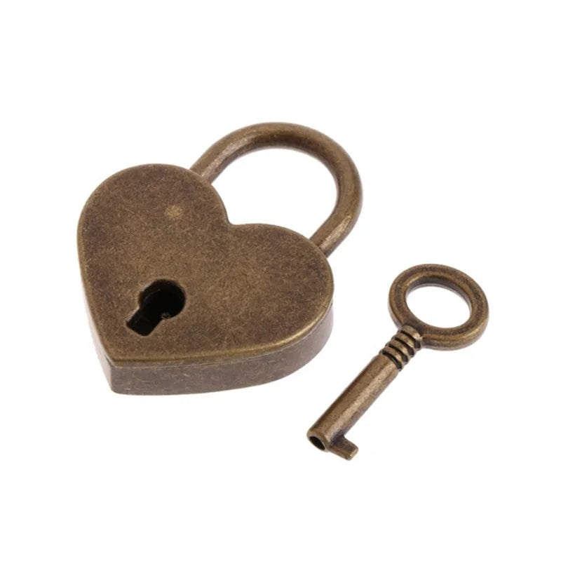 30x39mm Antique Heart-Shaped Padlock – Vintage Pink Romantic Key Lock for Diaries, Weddings, and Jewelry