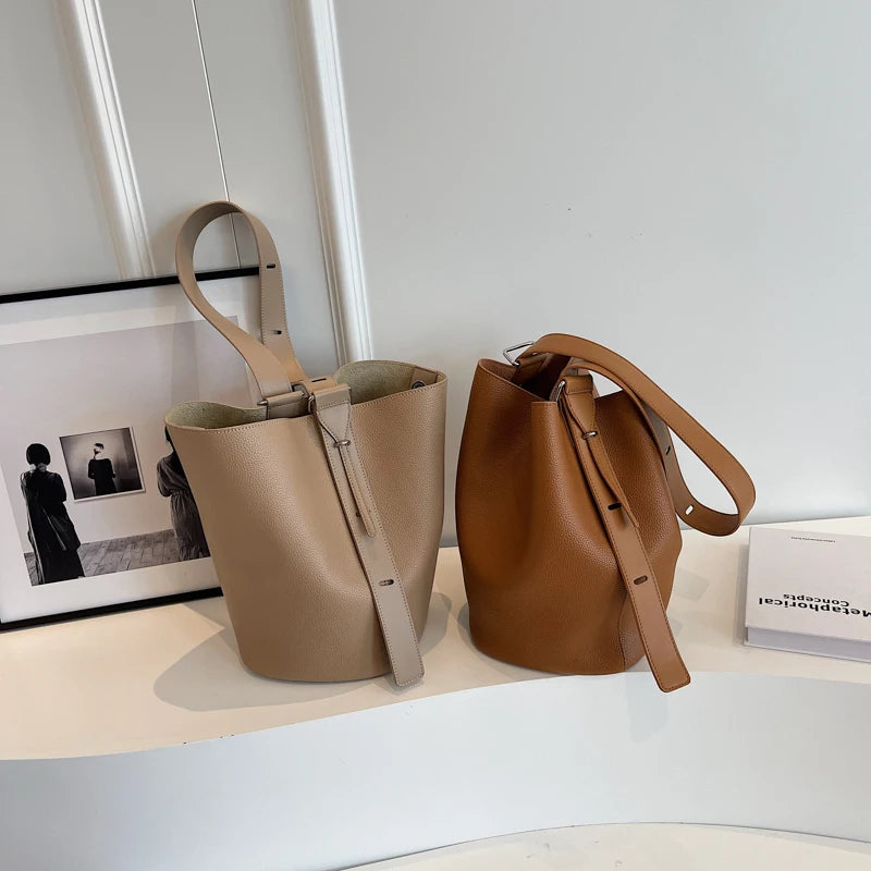 LEFTSIDE Retro Small Solid Color Leather Shoulder Bag – 2025 Korean Designer Handbag for Women