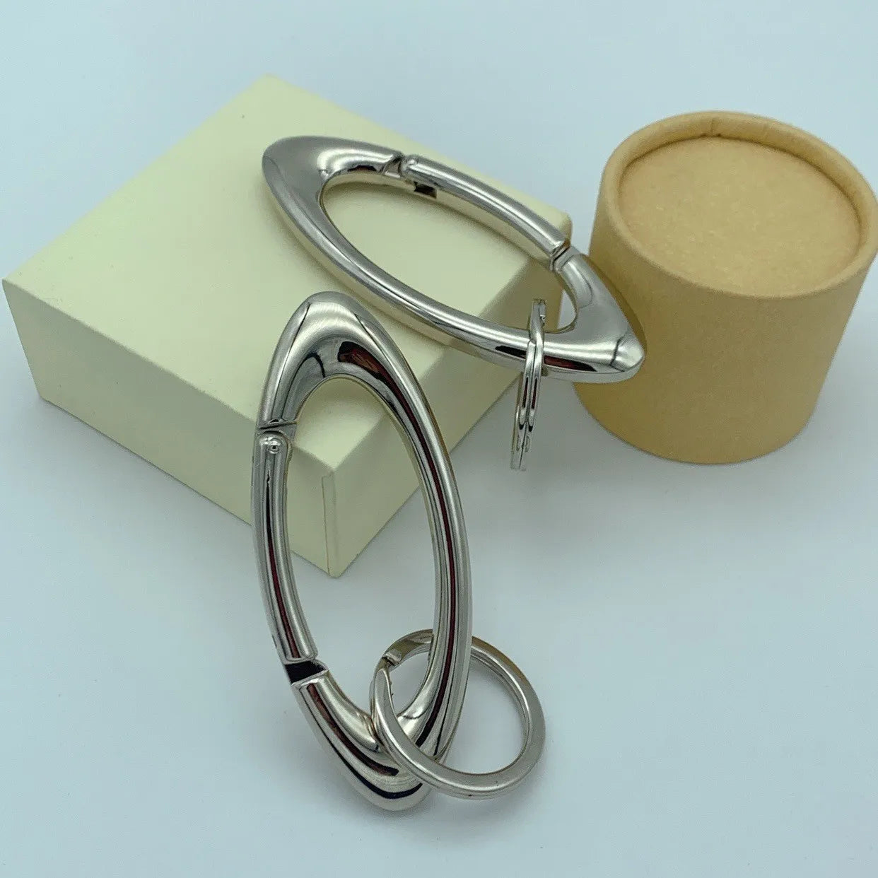 Zinc Alloy Mountaineering Carabiner Keychain – Multifunctional Belt Buckle Blackout