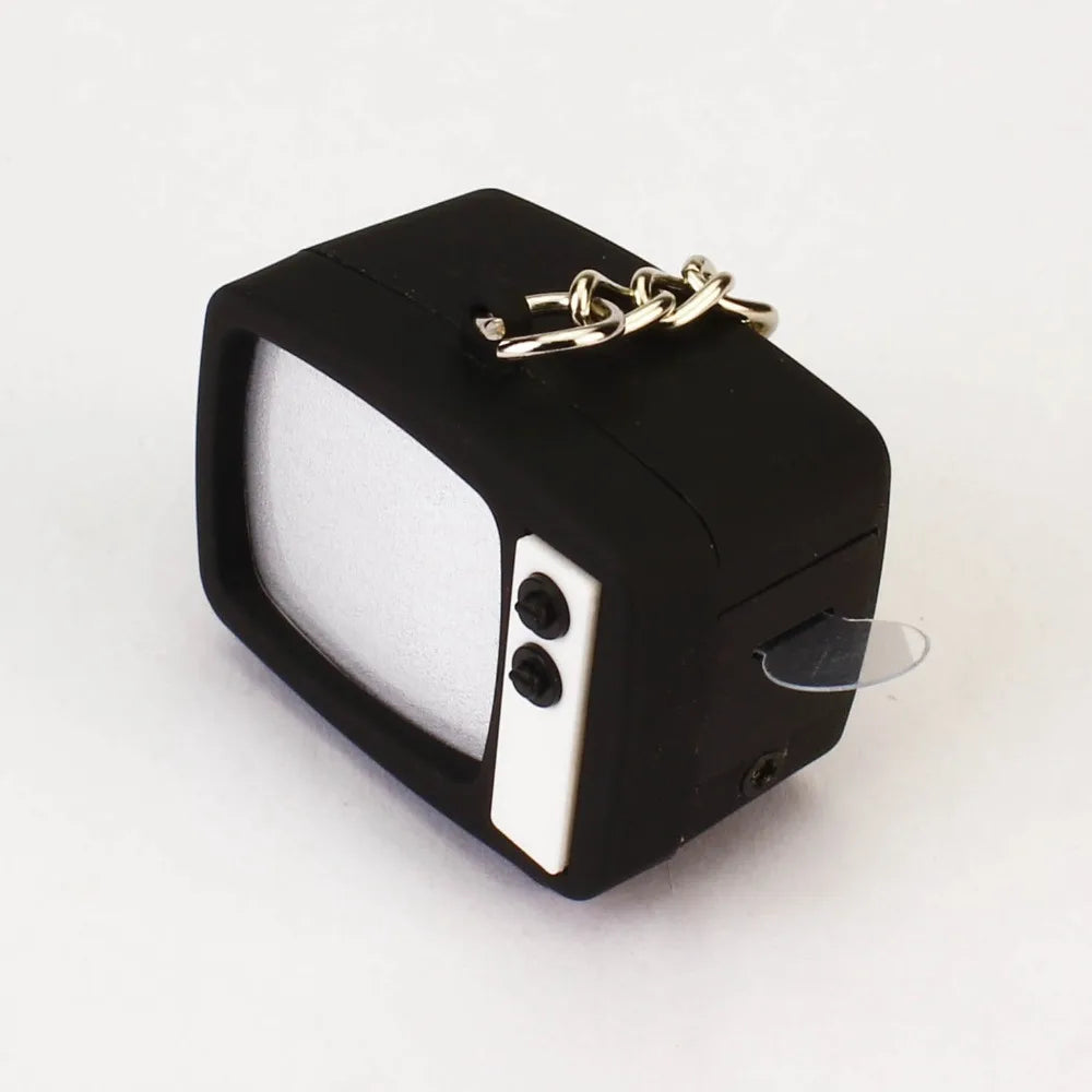 Retro TV Keychain – Miniature LED Television Pendant Toy for Kids & Home Decor