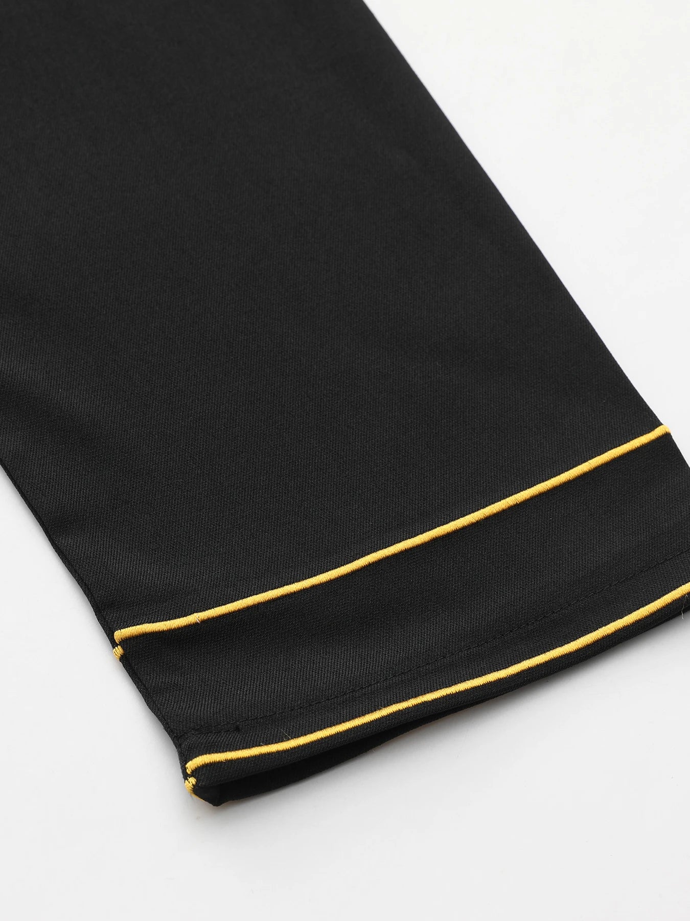 Men’s Embroidered Arabian Thobe - Traditional Islamic Long Sleeve Robe with Stand Collar