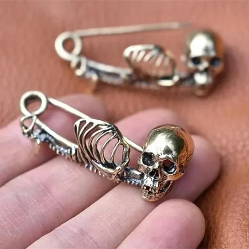 2-Piece Gothic Skull Brooch Set - Vintage Safety Pins for Scarves, Sweaters & Halloween Accessories