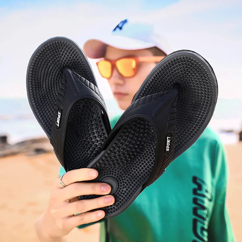 New Summer Fashion Men’s Light Slippers – Casual, Breathable Indoor & Outdoor Footwea