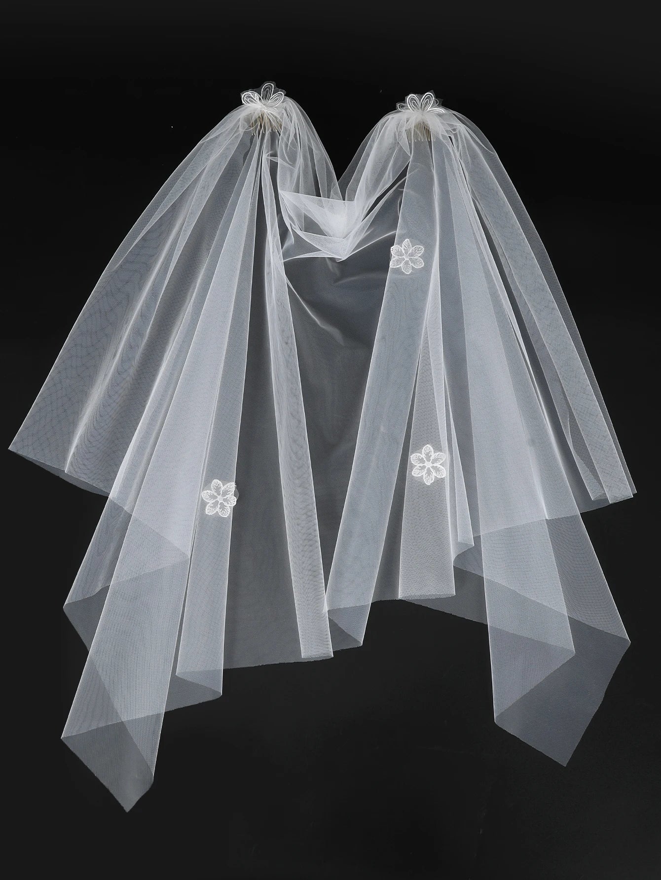 White Tulle Bow Veil Hairpin with Pearls – Elegant Bridal & Bachelorette Hair Clip for Weddings, Parties, and Gifts