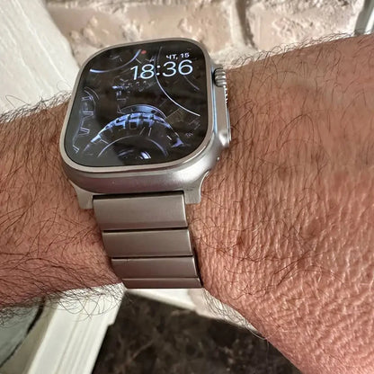 Titanium Band for Apple Watch Ultra 2 - 49mm, 45mm, 44mm, 42mm Strap for iWatch Series 9, 8, 7, 6, SE, 5, 4, 3 - Luxury Men’s Bracelet