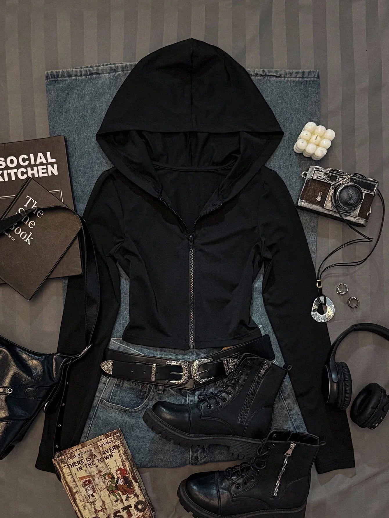 Women's Casual Hooded Sweatshirt - Minimalist Printed Zip-Up Cardigan Style Autumn Long Sleeve Top