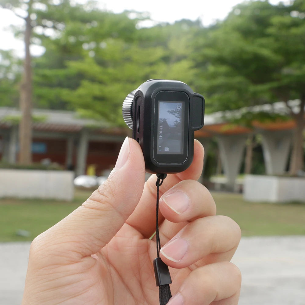 Y4000 Monoreflex Mini Camera 1080P Portable Video Recorder with Flash Lamp, Battery Dock & LCD Screen