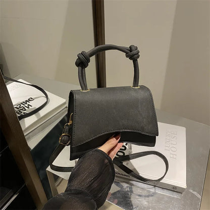 Women’s Solid Color Crossbody Shoulder Bag – Simple Casual Small Square Trendy Diagonal Handbag for Autumn Everyday Use