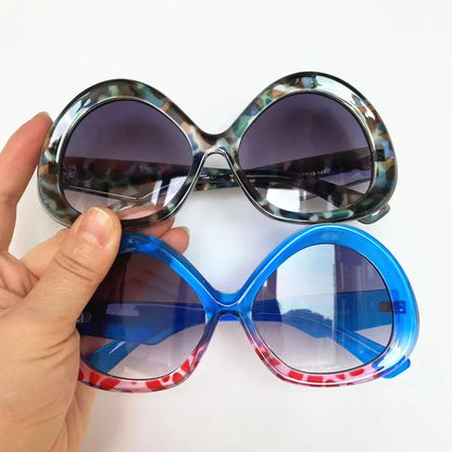 Oversized Penguin Frame Sunglasses - Fashion Anti-UV Patchwork Eyewear for Women, Unique Personality Style