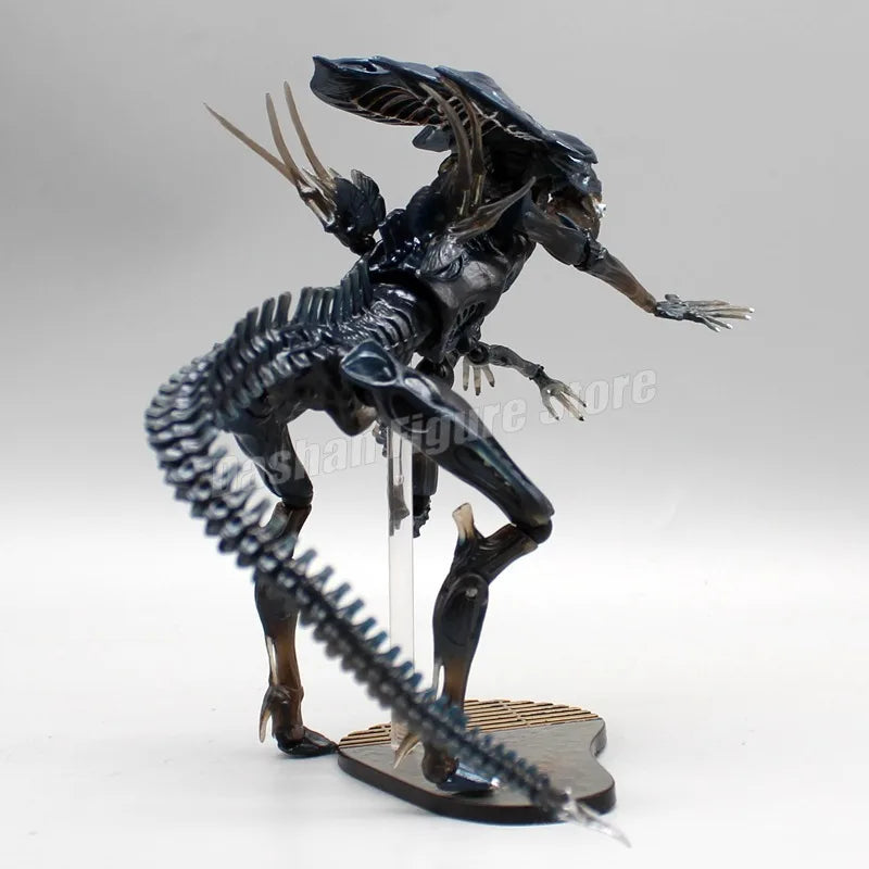 Yamaguchi Alien vs. Predator Action Figure #018 – 20cm Xenomorph Alien Queen PVC Collectible Toy