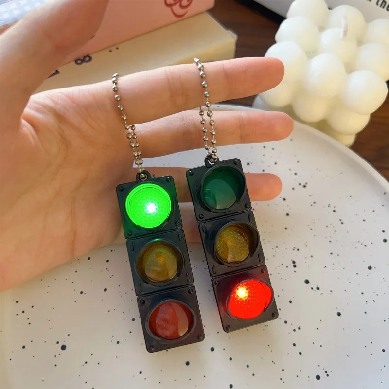 1/2Pcs Simulation Electronic Traffic Light Keychain – Mini LED Pedestrian Light Toy, Kids Cognitive Gift Pendant