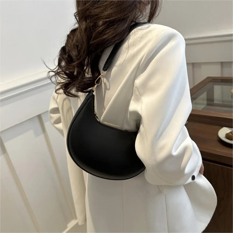 Women’s Moon-Shaped Shoulder Bag – Luxury High-End Baseball Style Elegant Crossbody Handbag Fashionable Lady Purse