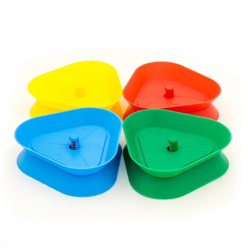 Triangle Poker Holder – Four-Color Desktop Card Stand, Hands-Free Game Holder for Kids & Elderly