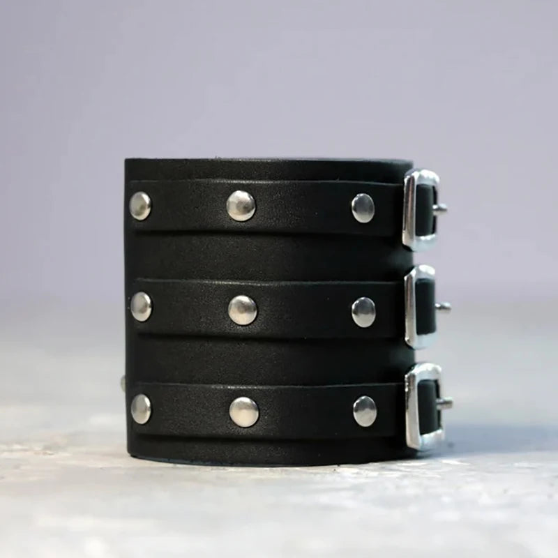 Vintage Leather Cuff Bracelet - Gothic Punk Adjustable Wristband with Concealed Buckle, Men's Metal Armband Jewelry