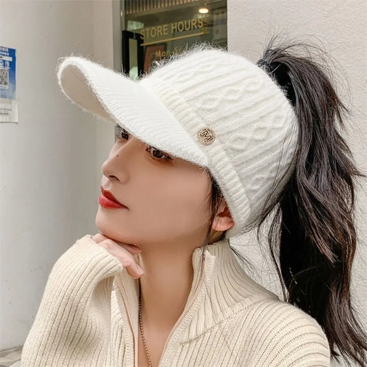Women's Knitted Ponytail Hat – Warm Winter Rabbit Fur Baseball Cap for Outdoor Sports & Golf