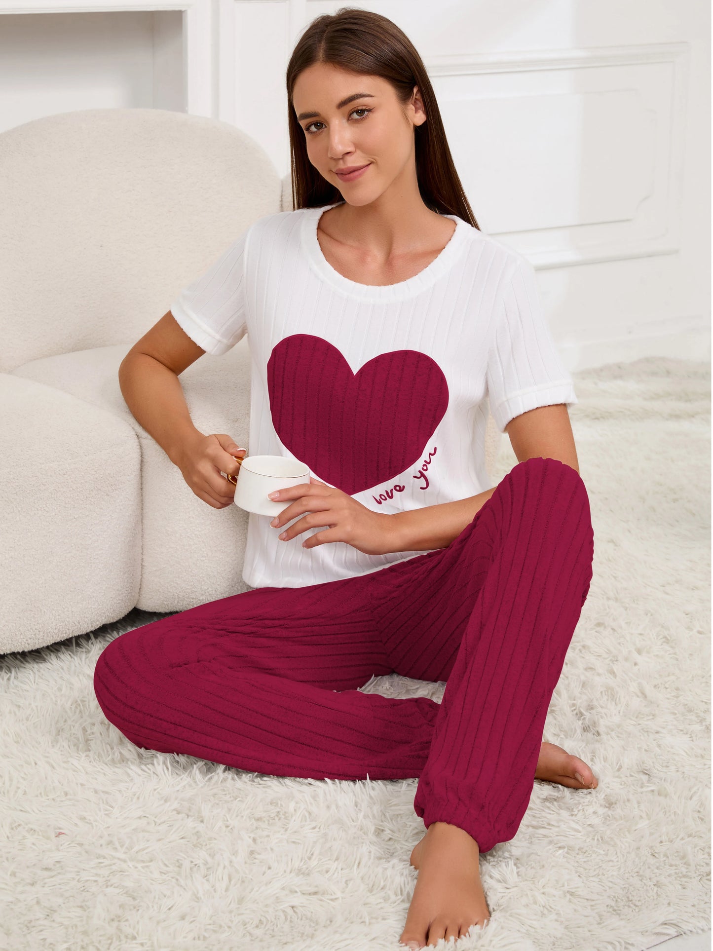 Women’s Heart Print Pajama Set – Short Sleeve Top & Pants Two-Piece Loungewear