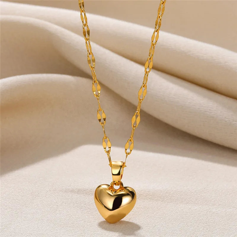 2025 Love Heart Pendant Necklace for Women – Trendy Lip Chain Jewelry Gift