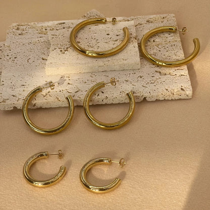 Classic Stainless Steel Hoop Earrings – 30/40/50mm Gold Big Earrings for Women, Trendy Jewelry Accessories