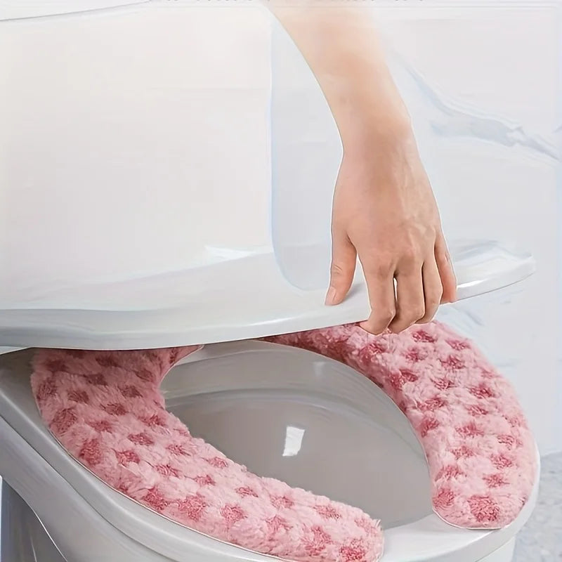 Thick Warm Toilet Seat Cushion Cover – Adhesive, Washable & Reusable Bathroom Mat for Winter Comfort