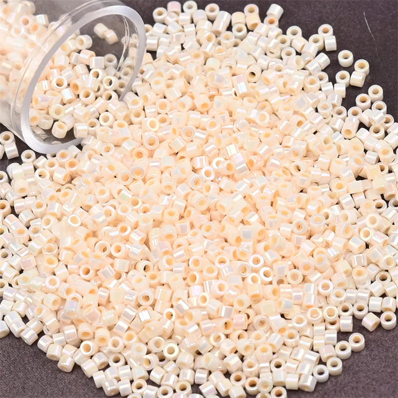 11/0 Mini Glass Beads – 2000PCS Small Cylindrical Beads for DIY Jewelry Making, Necklaces & Bracelets, 10g/Pack