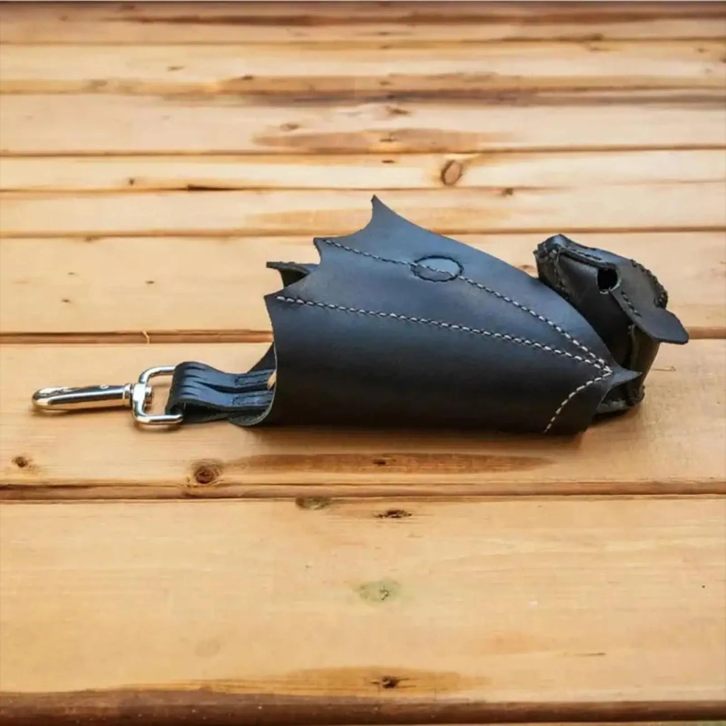 Gothic Bat Coin Purse Keychain - PU Leather Change Bag with Foldable Wings for Travel & Everyday Use