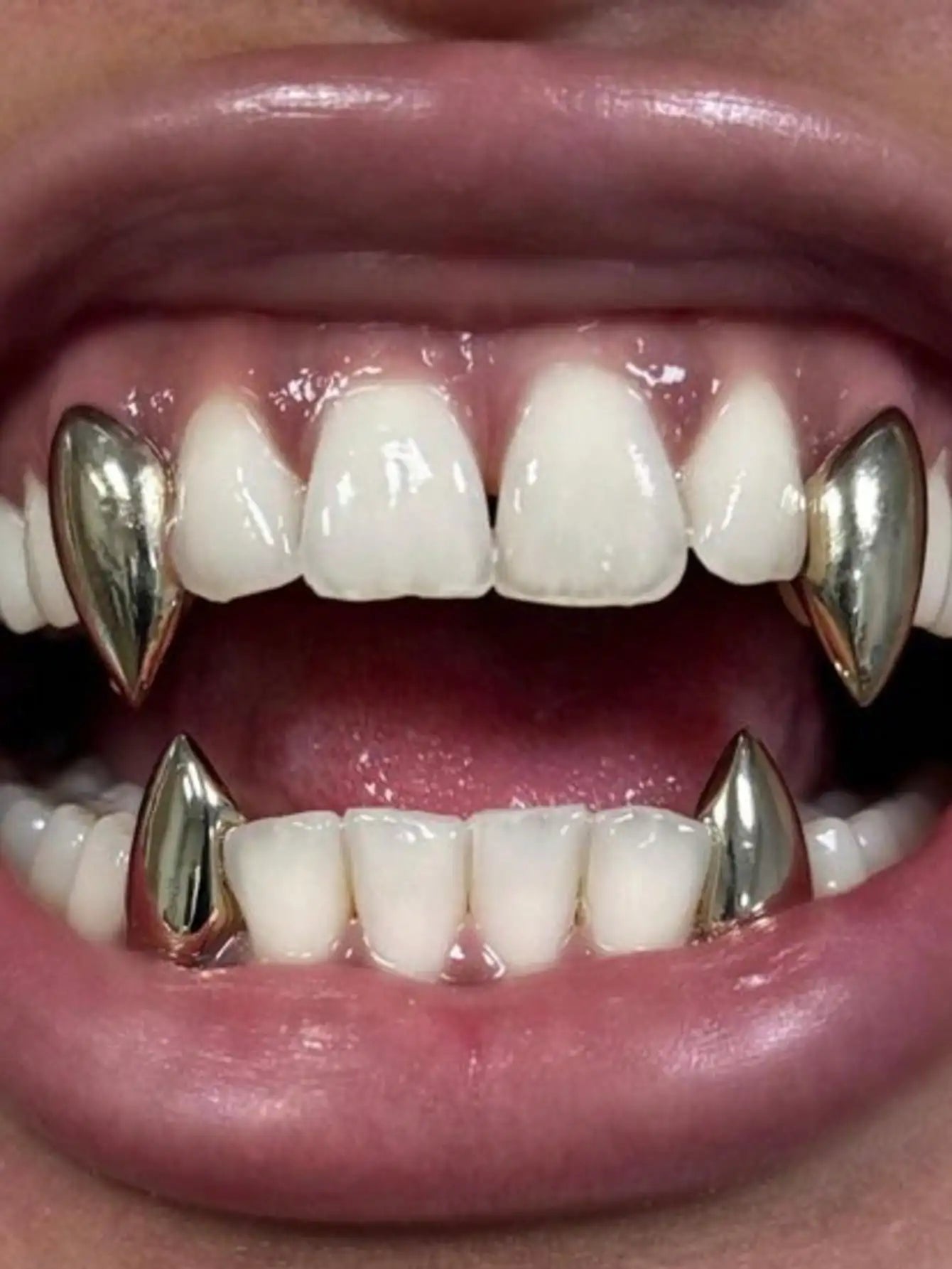 Personalized Vampire Tooth Decoration - Small Pointed Tiger Teeth for Upper & Lower Teeth
