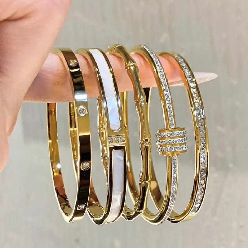 Women's Fashion Stainless Steel Waterproof Luxury Bracelet – Stylish Jewelry for Date, Party, and Festival Gifts - S090