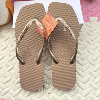 2026 Rubber Flip Flops - Soft Comfortable Anti-Slip Travel Slippers for Indoor and Outdoor Wear