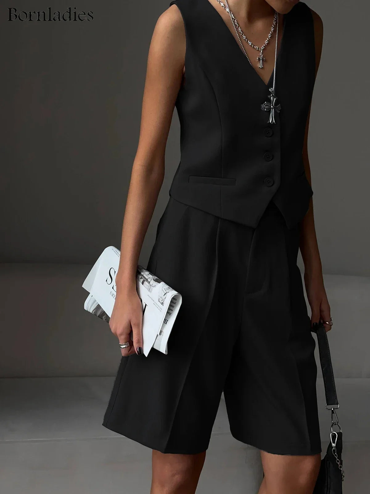 Wolfeel Women’s Summer Two-Piece Set – Chic Vest & Shorts Outfit for Office & Casual Wear