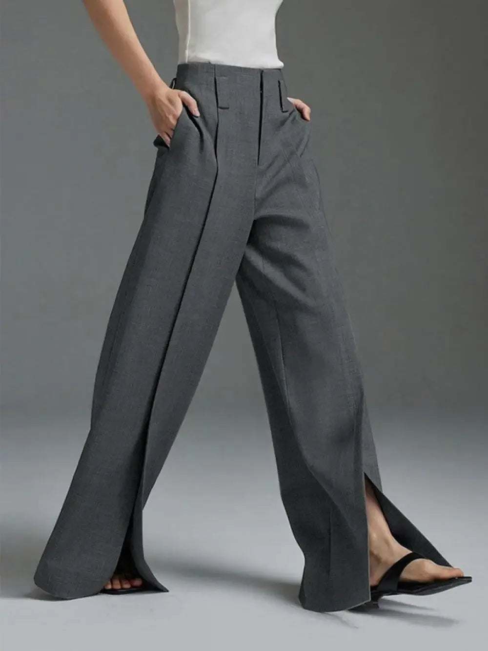 Yeezzi Urban 2024 Women's Suit Pants - Fashionable High-Waisted, Pleated, Split-Front Trousers in Black & White
