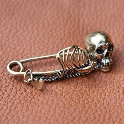 2-Piece Gothic Skull Brooch Set - Vintage Safety Pins for Scarves, Sweaters & Halloween Accessories
