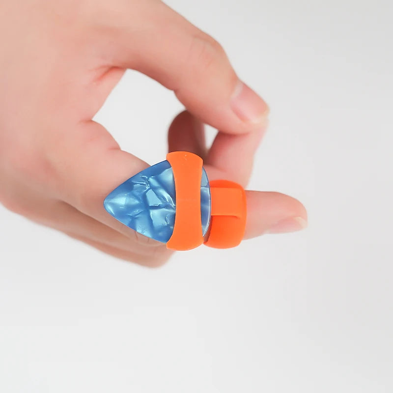 Guitar Picks Holder Finger Cover - Non-Slip Storage Cover for Folk Acoustic and Electric Guitars - Auxiliary Strumming Artifact