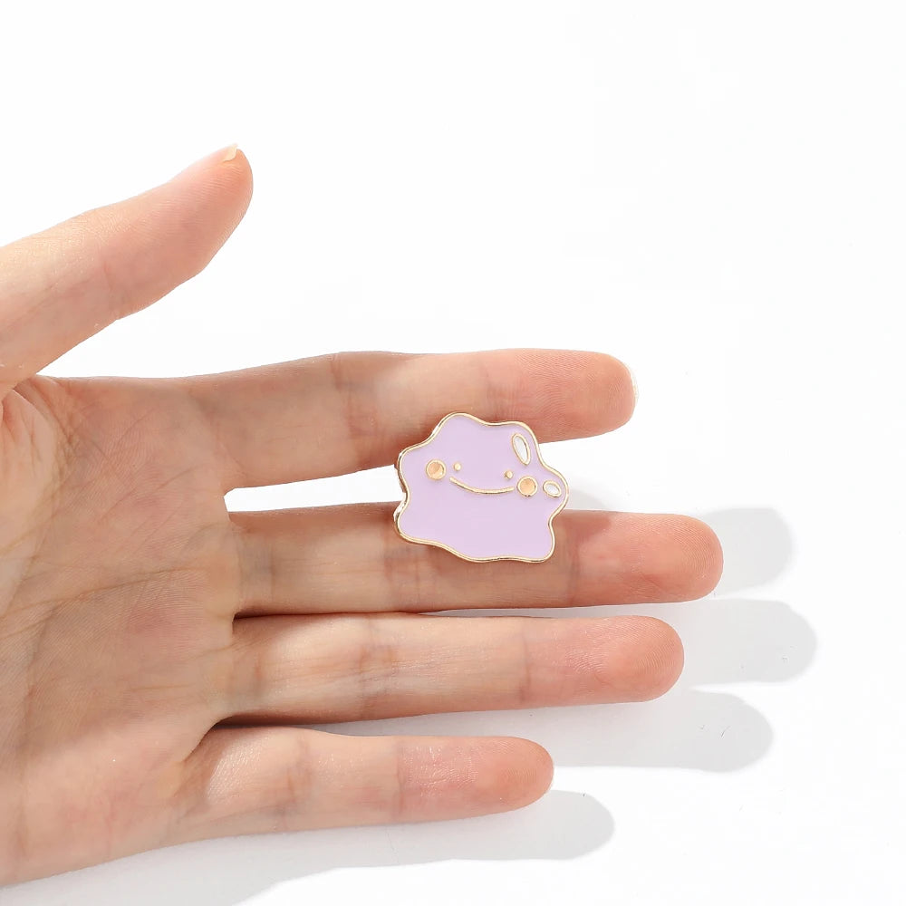 Cartoon Smile Cloud Enamel Brooch - Cute Metal Lapel Pin for Bags and Collars