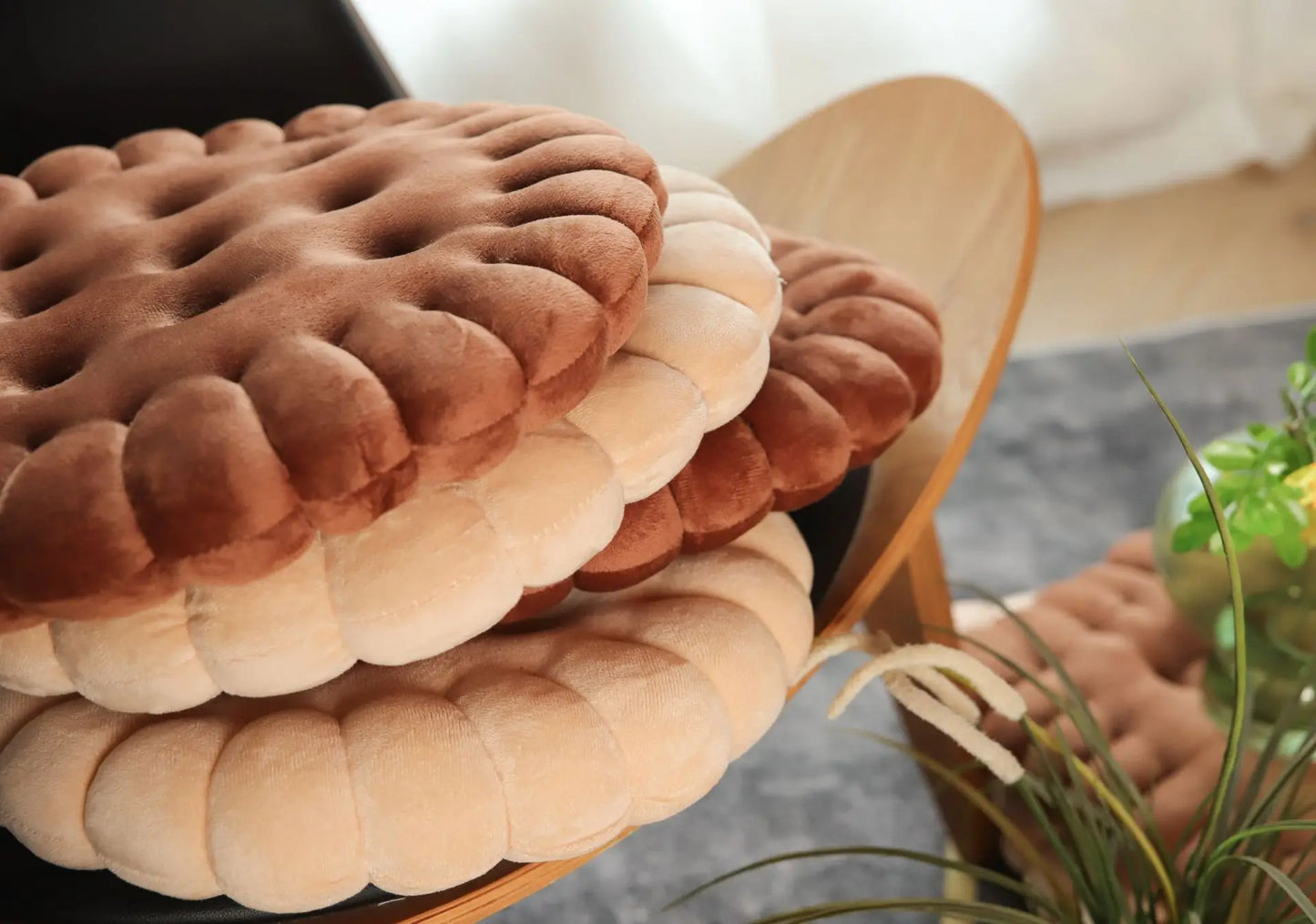 INS Cookie Biscuit Cushion – Soft & Cute Throw Pillow, Thickened Seat Pad for Chair & Living Room Decor