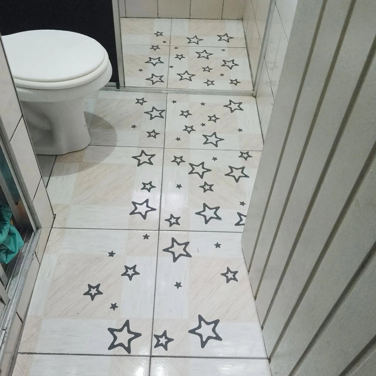 10PCS Anti-Slip Shower Tread Stickers - Safety Bathtub Strips, Premium Adhesive Star & Snowflake Decals for Bathtub, Shower & Stairs