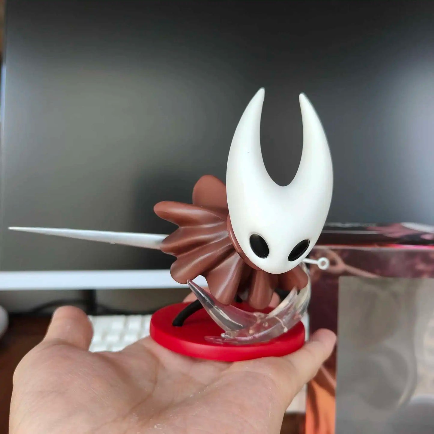 Anime Hollow Knight Figures #2195 Knight & #2196 Hornet – 11cm Action Toy Collectible Gift
