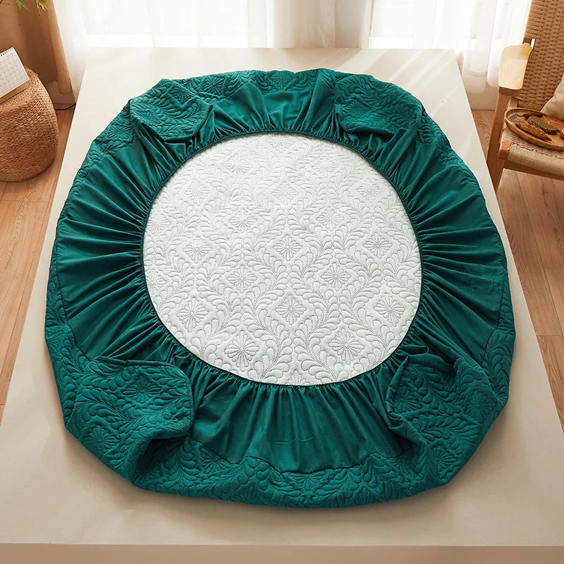 Waterproof Quilted Mattress Protector - Breathable Cover, Anti-Mite & Anti-Bacterial Fitted Bed Sheet ( No Pillowcase )