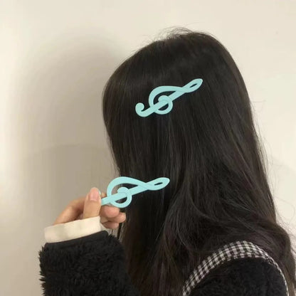 Y2K Music Symbol Hair Clip - Vintage Cute Cyan Hairpin Fashion Accessory for Trendy Hairstyles