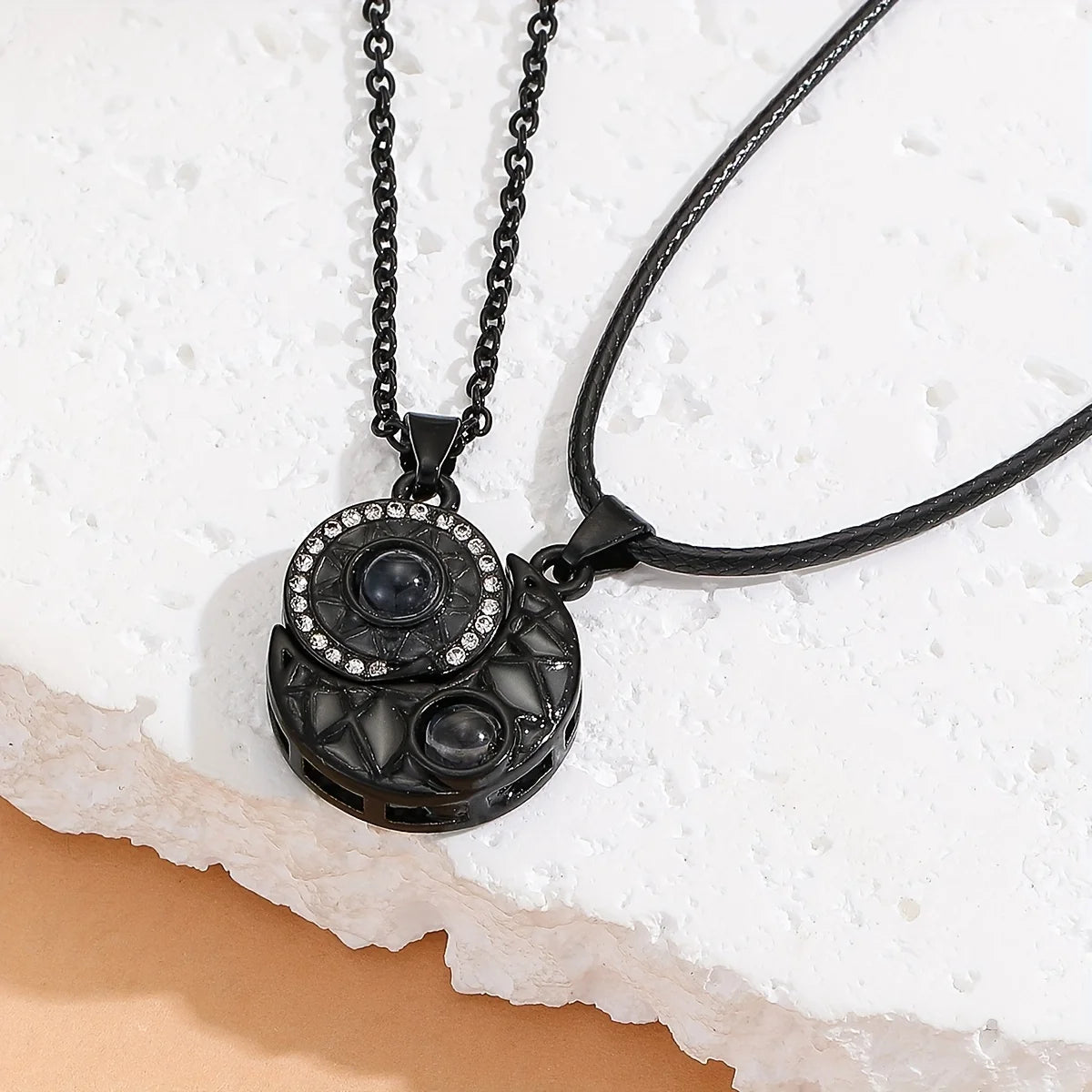 Luminous 100 Languages I Love You Necklace - Glow in the Dark Couple Pendant Gift