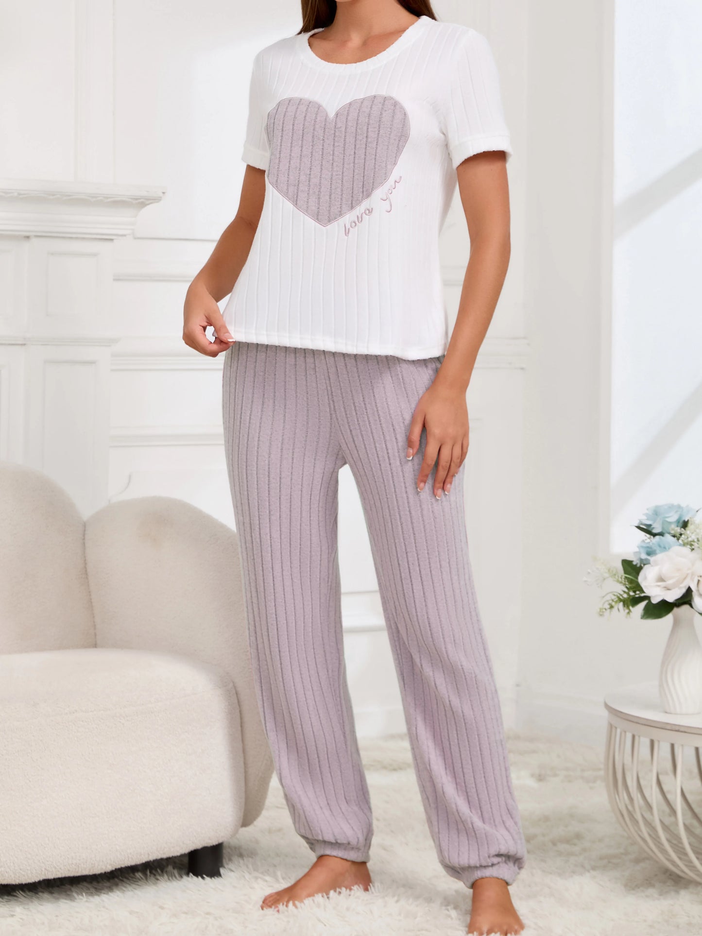 Women’s Heart Print Pajama Set – Short Sleeve Top & Pants Two-Piece Loungewear