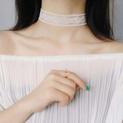 Short Lace Choker Necklace - Black & White Romantic Fashion Jewelry for Women & Girls, Party Gift Accessory