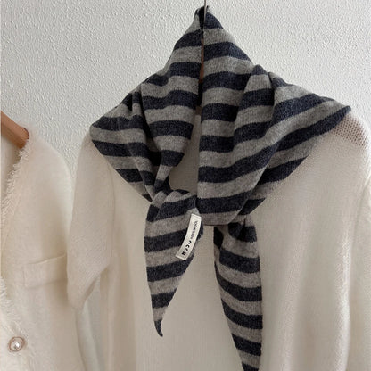 Women’s Wool Triangle Scarf – Multi-Functional Knitted Headscarf