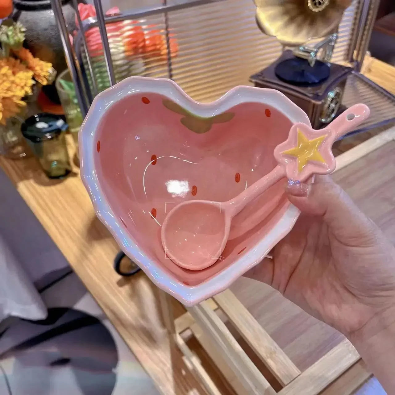 Strawberry Ramen Bowl & Spoon Set - Cute Ceramic Anti-Scald Instant Noodle Bowl