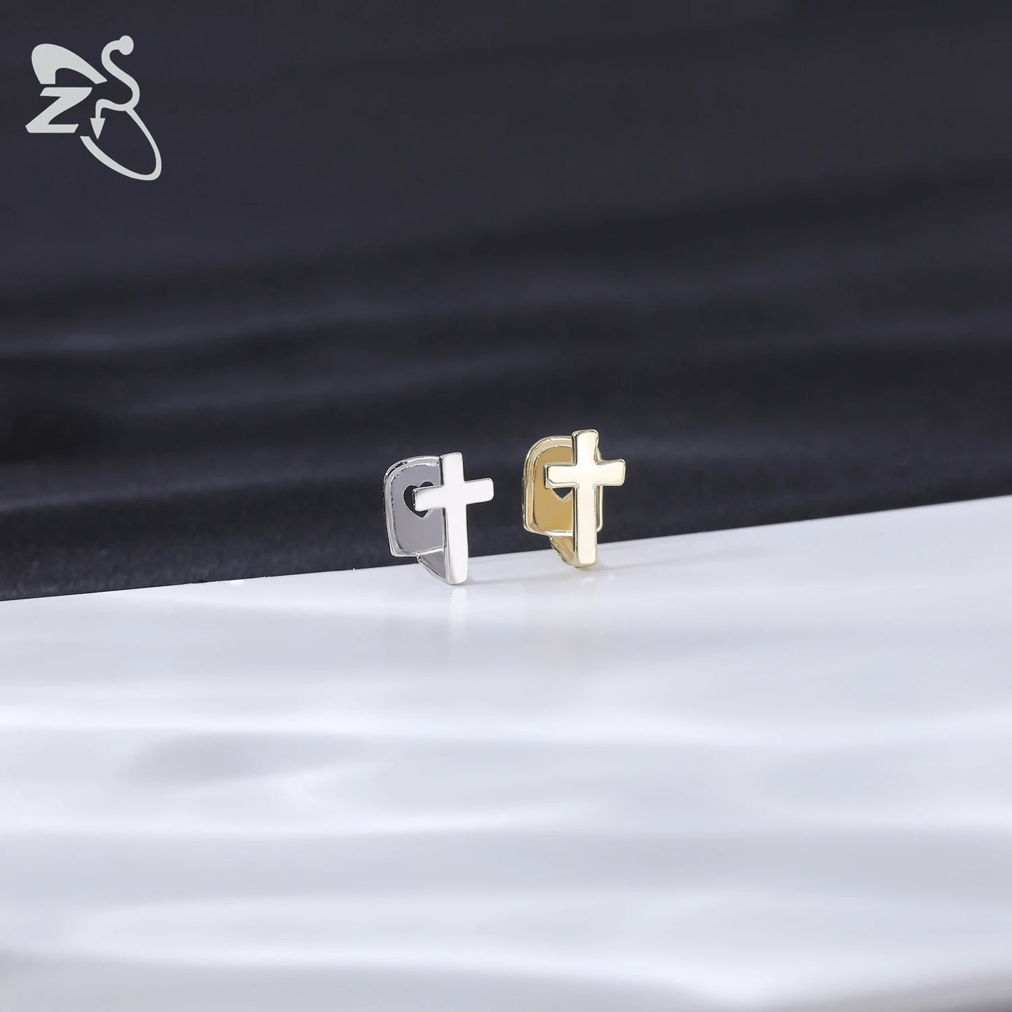 ZS Hip Hop Grillz – Silver/Gold Plated CZ Crystal Cross & Rose Star Tooth Cap, Top & Bottom Set