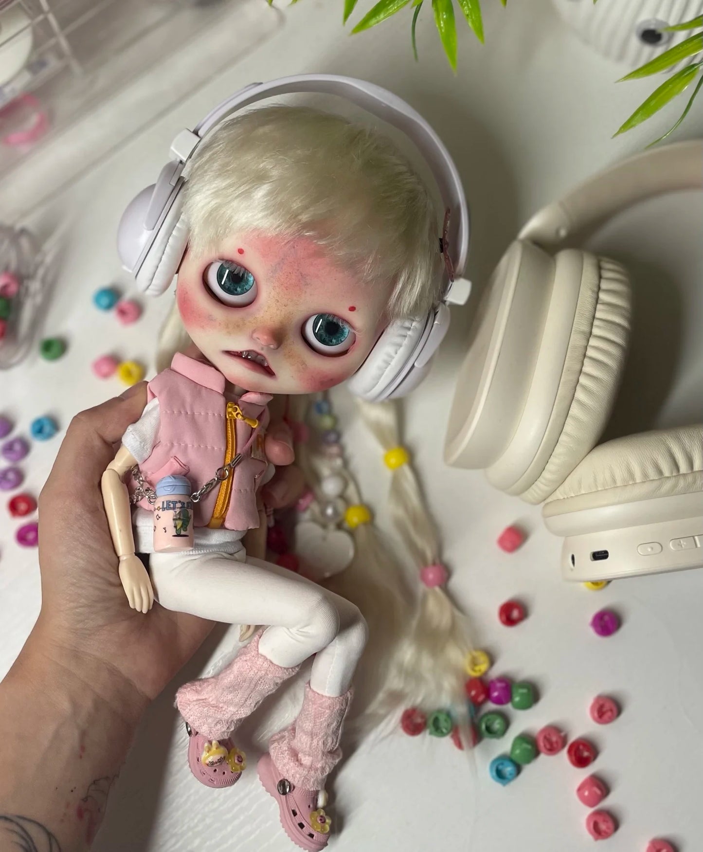 Miniature Doll Headphones for Blythe & Qbaby — Big Head Diandian Decorative Accessory (Non-Functional)