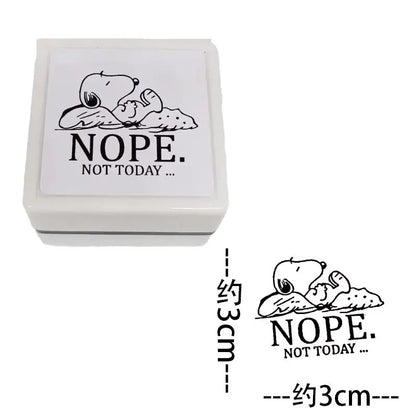 Snoopy Cartoon Photo-Sensitive Round Seal Toy – Cute Portable Reward Gift for Kids