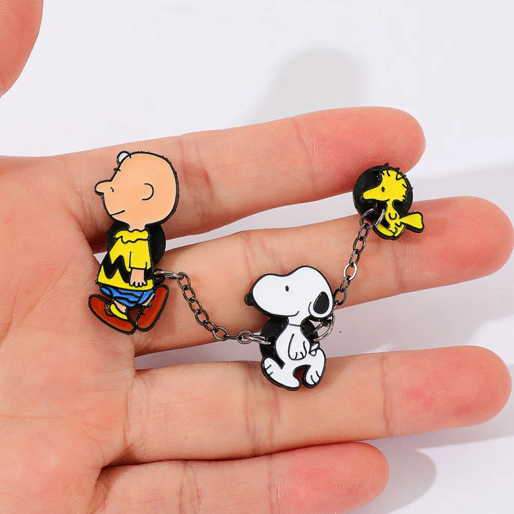 Snoopy Chain Enamel Pin - Cute Cartoon Lapel Badge for Backpacks, Clothing and Fan Gifts